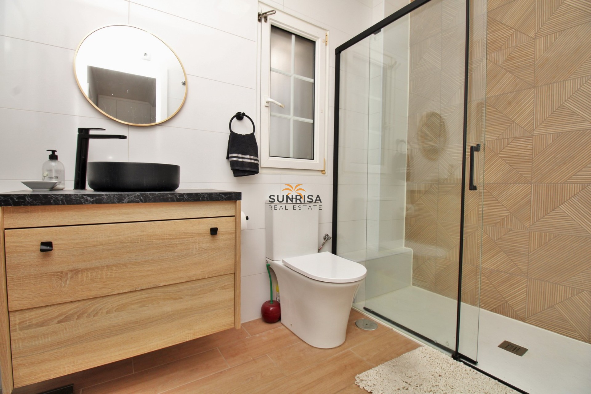 Resale - Villa - Villamartin