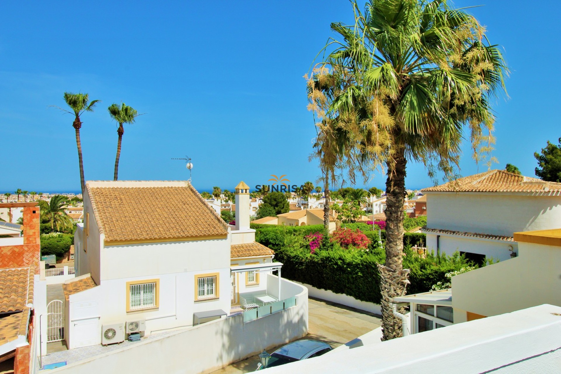 Resale - Villa - Villamartin