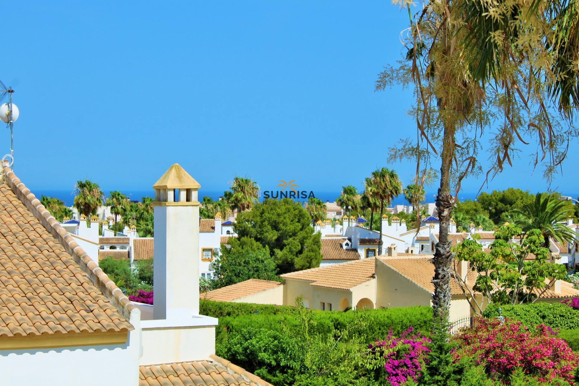 Resale - Villa - Villamartin