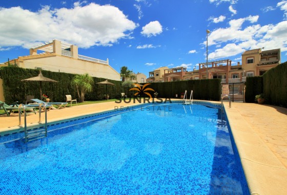 Townhouse · Resale - Villamartin · Alicante · Spain