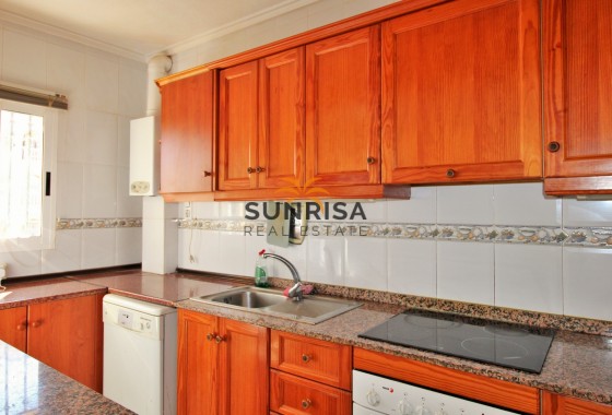 Townhouse · Resale - Villamartin · Alicante · Spain