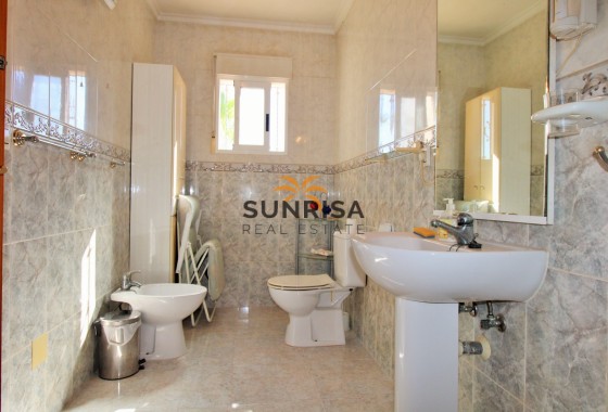 Townhouse · Resale - Villamartin · Alicante · Spain