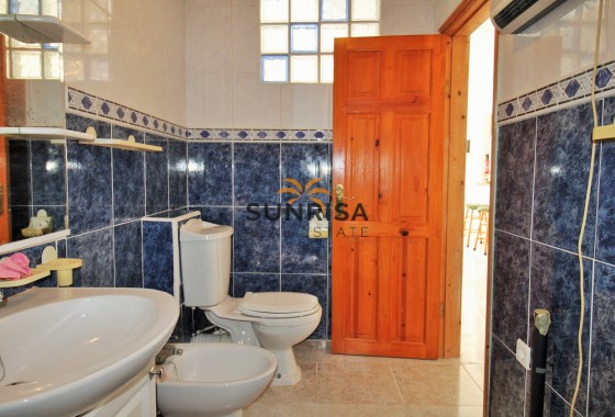 Townhouse · Resale - Villamartin · Alicante · Spain