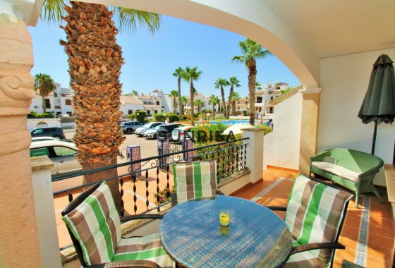 Apartamento · Reventa - Orihuela Costa · PAU 8 · Alicante · España