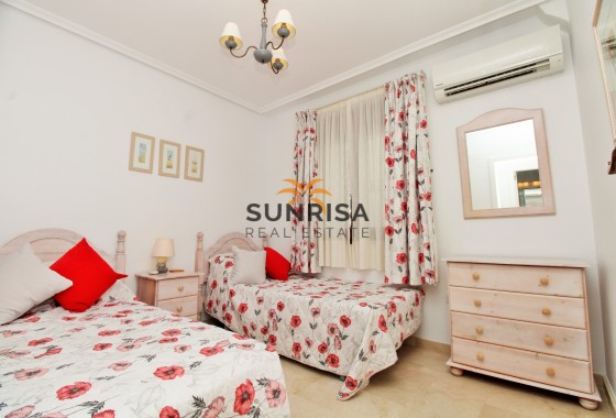 Apartamento · Reventa - Orihuela Costa · PAU 8 · Alicante · España