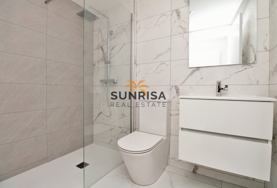 Appartement · Herverkoop - Punta Prima · Alicante · Spanje