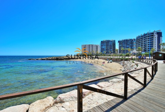 Appartement · Herverkoop - Punta Prima · Alicante · Spanje
