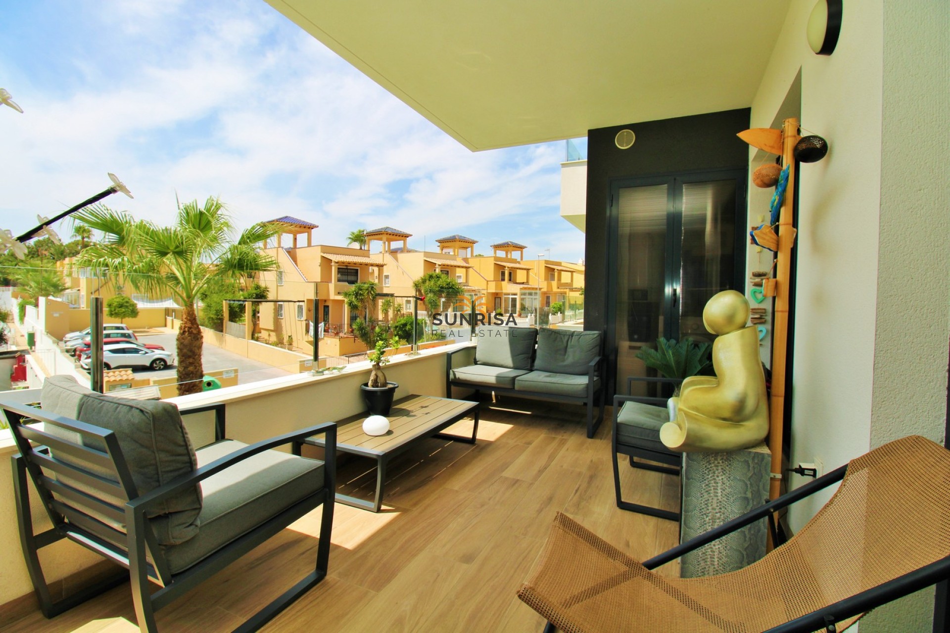 Resale - Apartment - Villamartin
