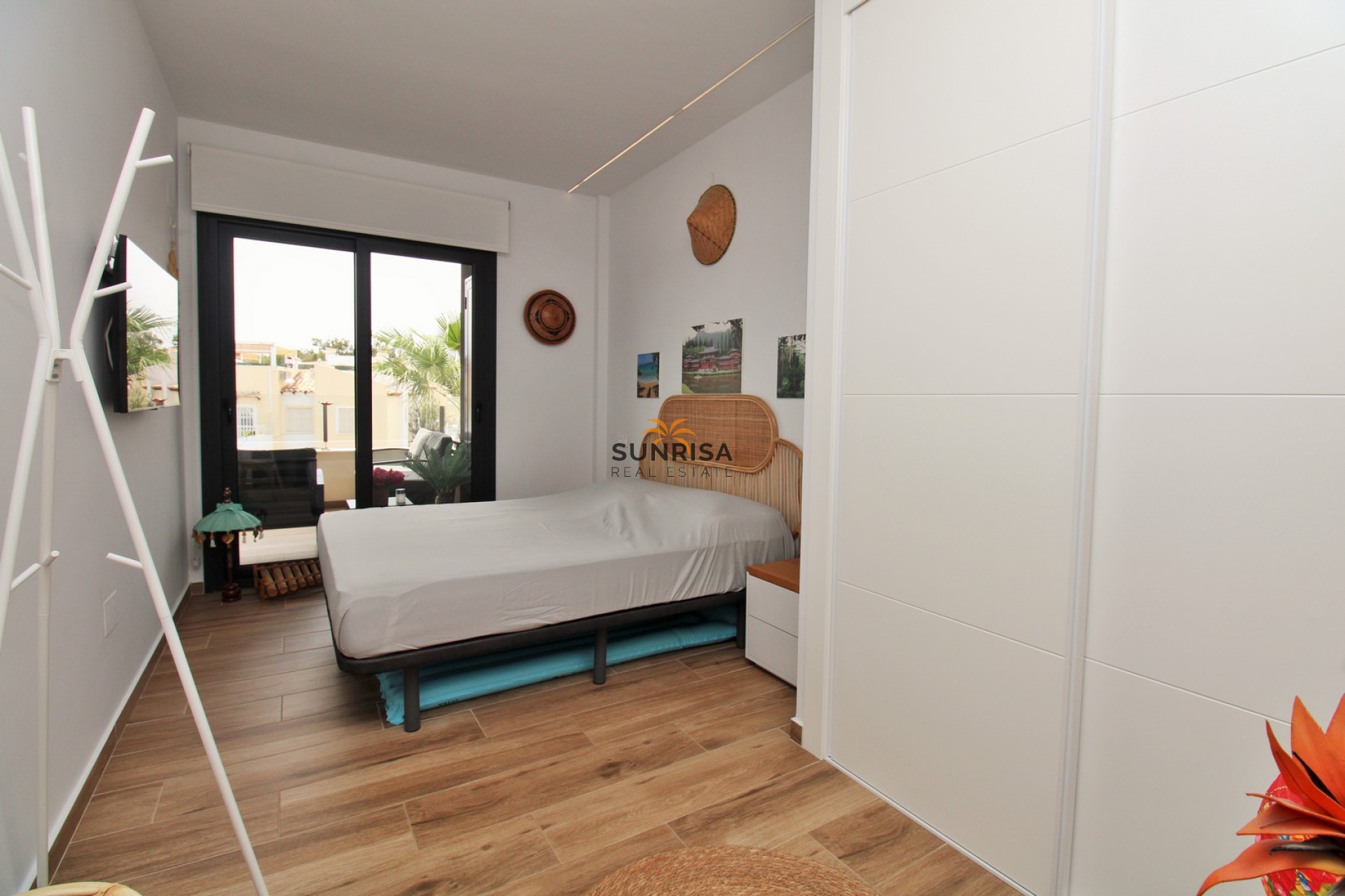 Resale - Apartment - Villamartin