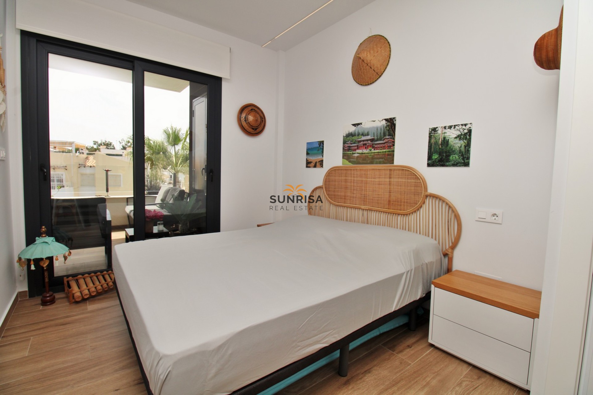 Resale - Apartment - Villamartin