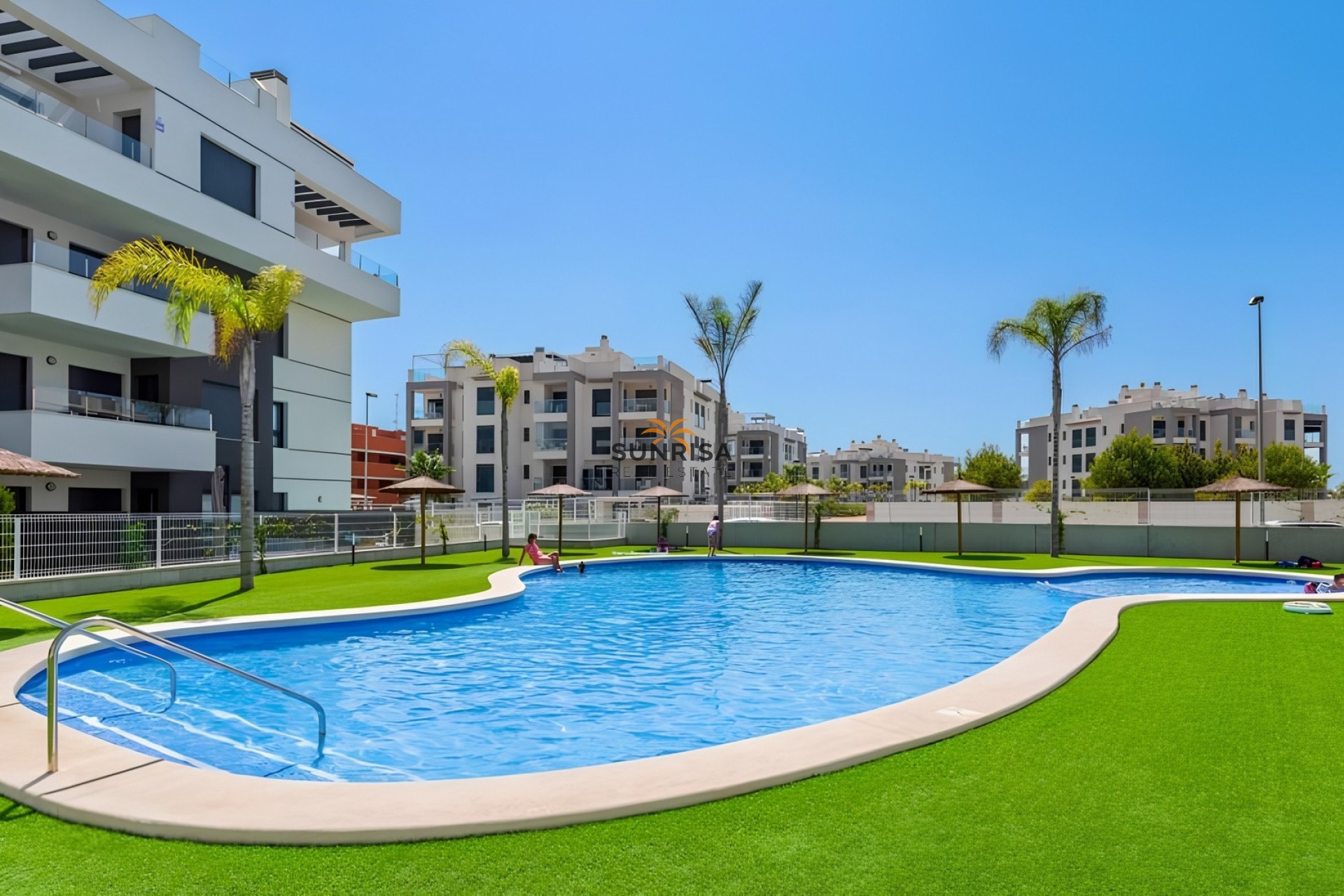 Resale - Apartment - Villamartin