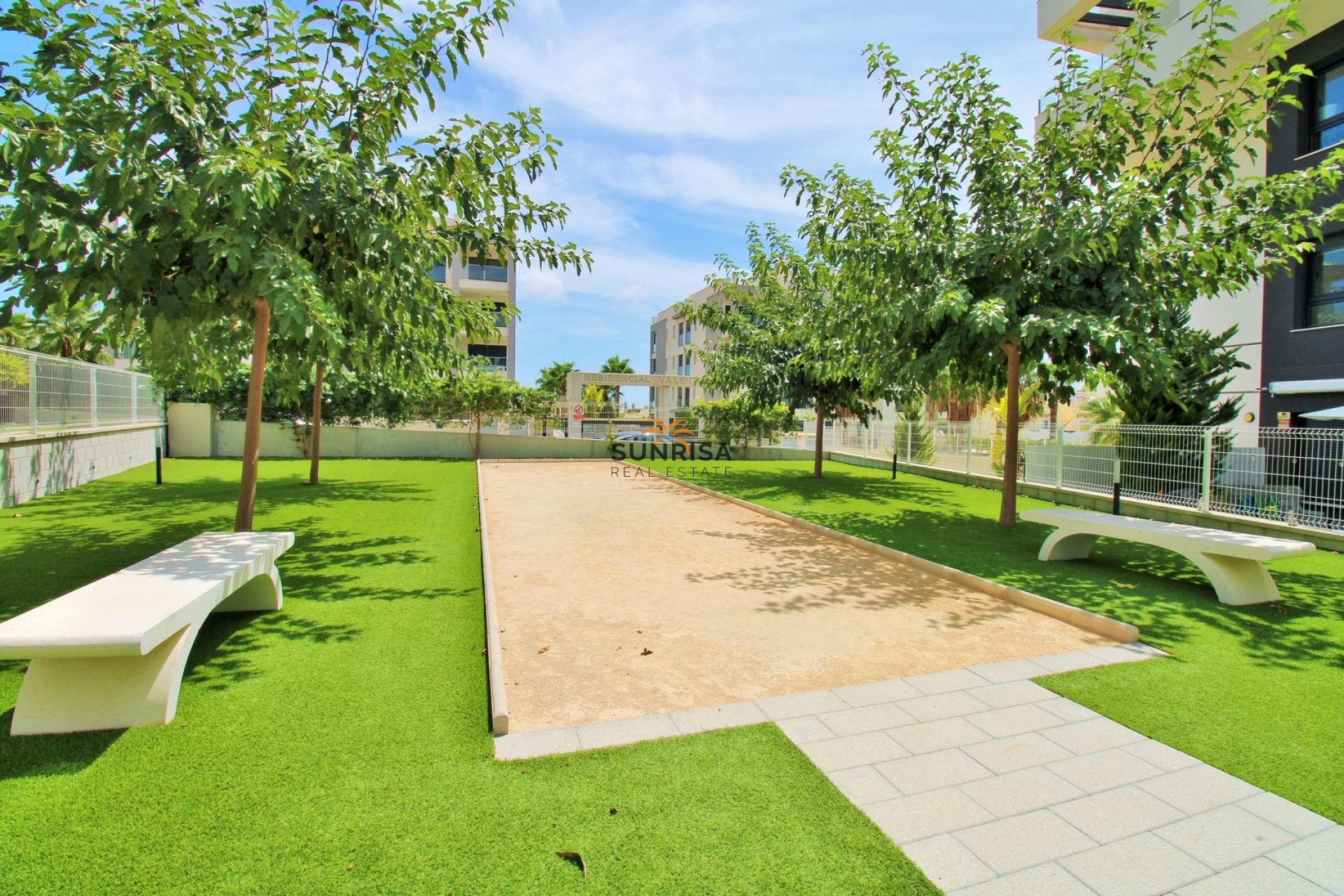 Resale - Apartment - Villamartin