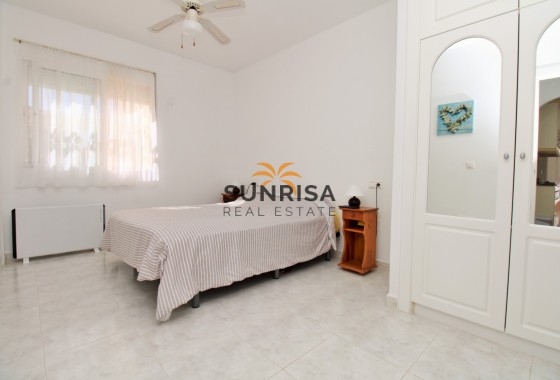Apartamento · Reventa - Orihuela Costa · PAU 8 · Alicante · España
