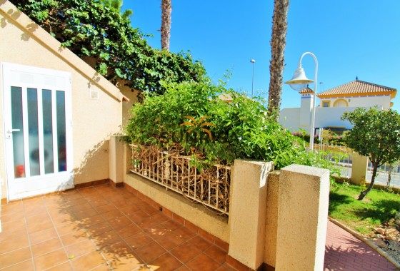 Apartamento · Reventa - Orihuela Costa · PAU 8 · Alicante · España