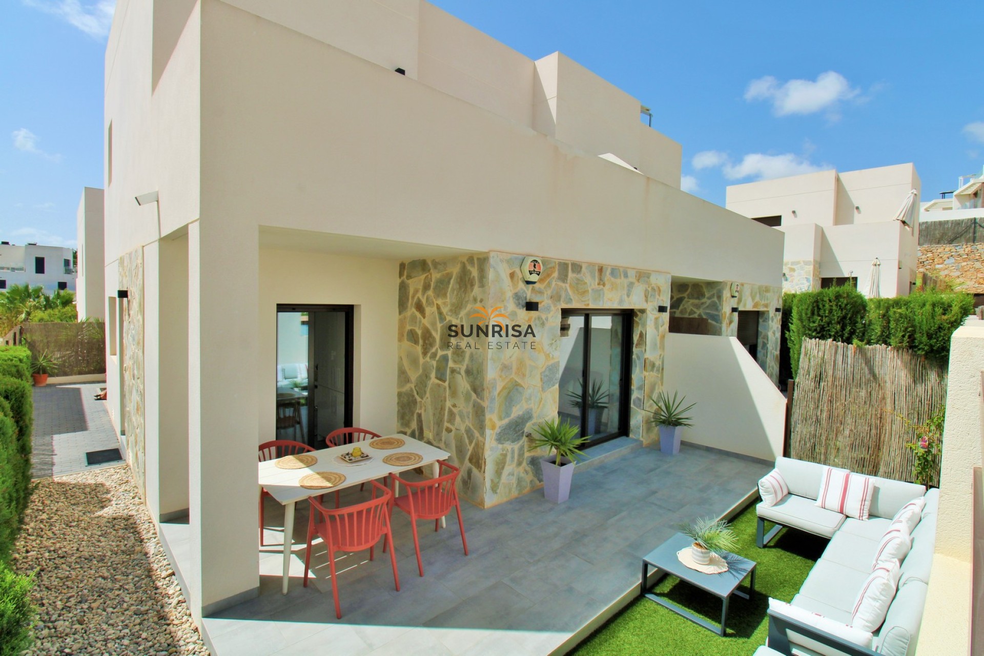 Resale - Villa - Orihuela Costa