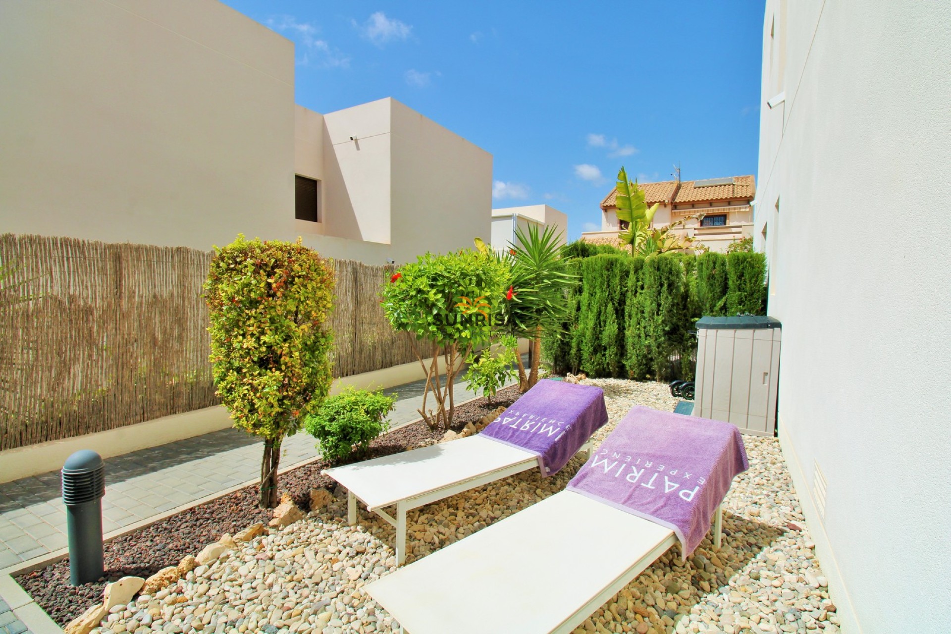 Resale - Villa - Orihuela Costa