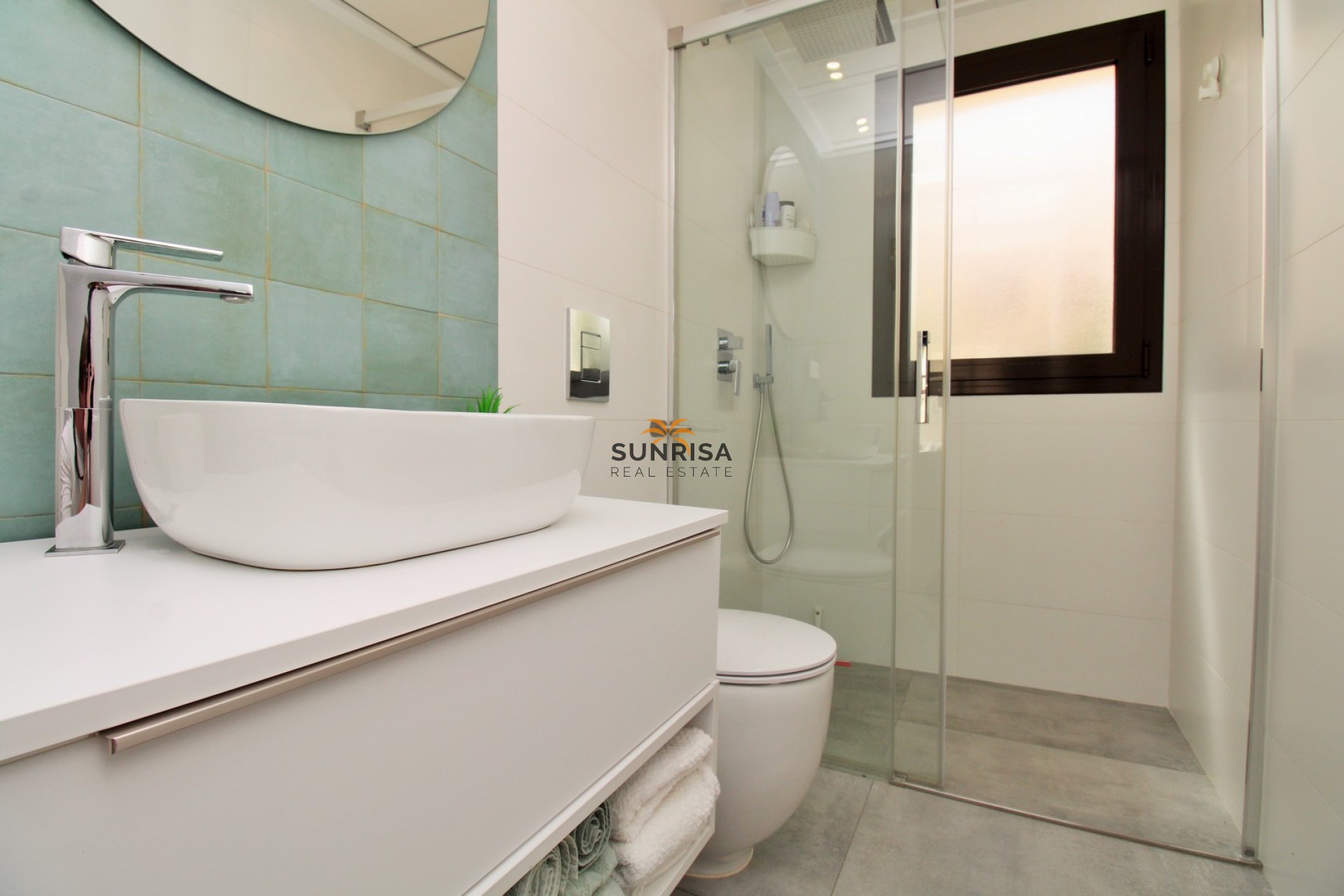 Resale - Villa - Orihuela Costa