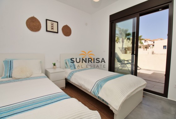 Villa · Revente - Orihuela Costa · PAU 8 · Alicante · Espagne