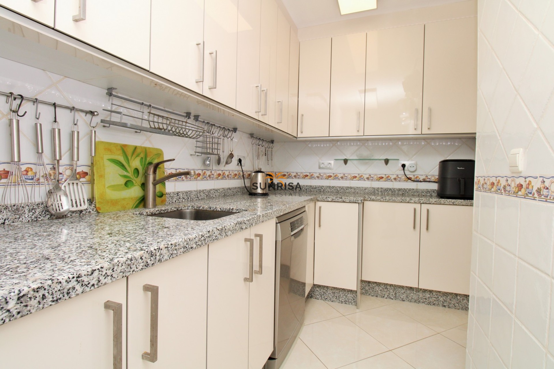 Resale - Villa - Orihuela Costa