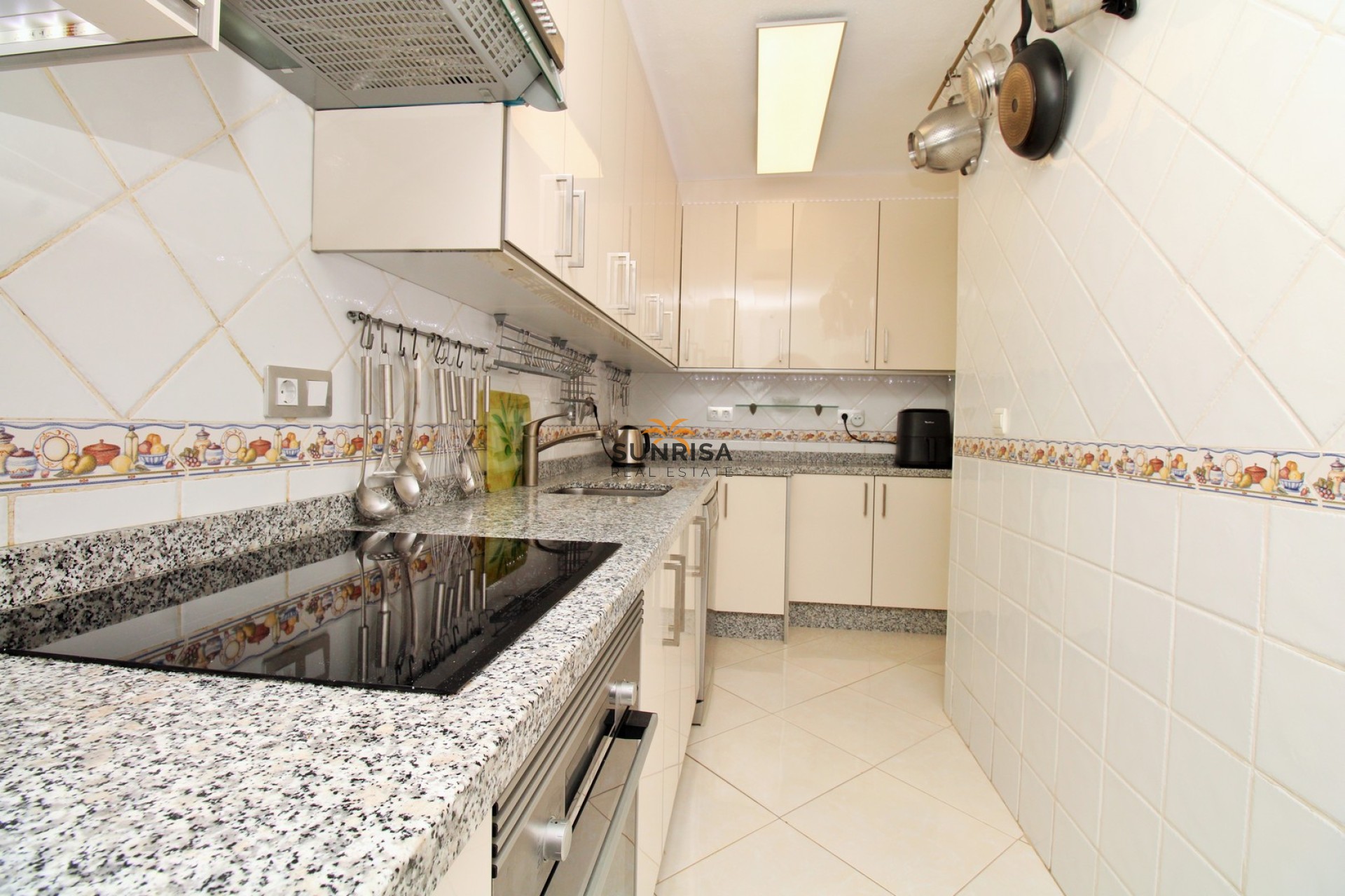 Resale - Villa - Orihuela Costa