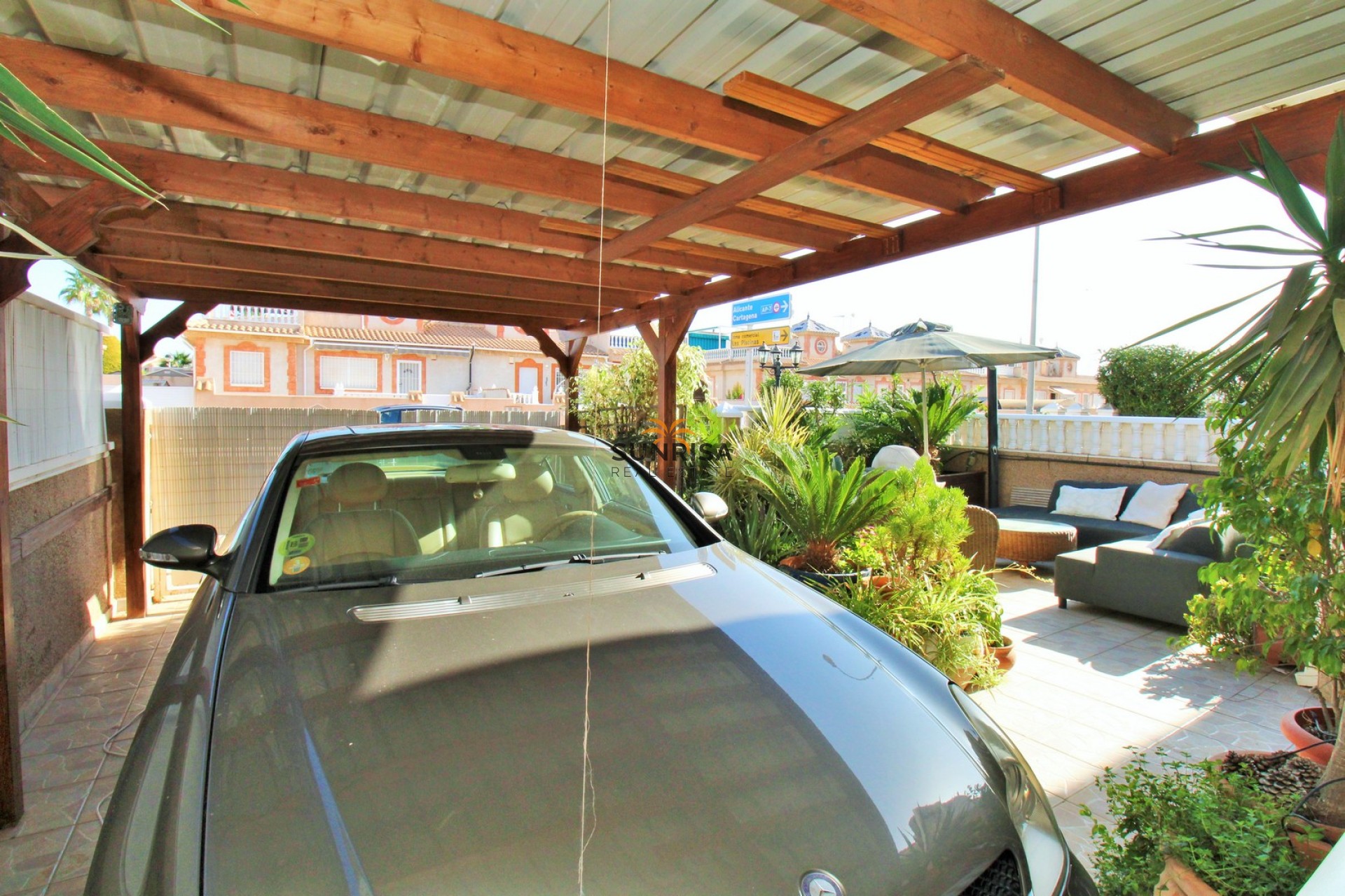 Resale - Villa - Orihuela Costa
