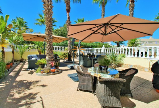 Villa · Revente - Villamartin · Las Violetas · Alicante · Espagne