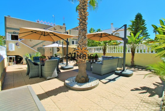 Villa · Revente - Villamartin · Las Violetas · Alicante · Espagne