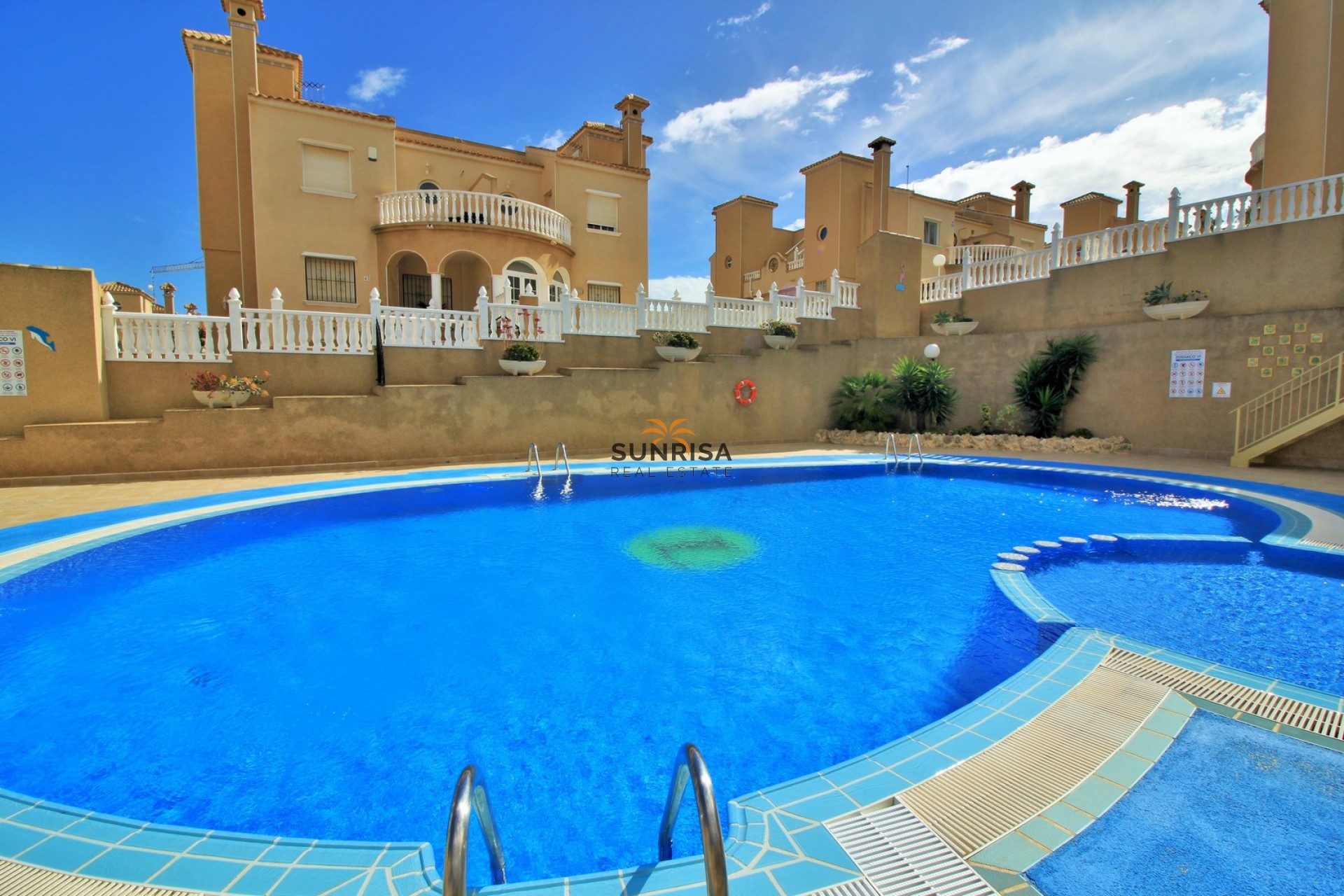 Herverkoop - Villa - Villamartin