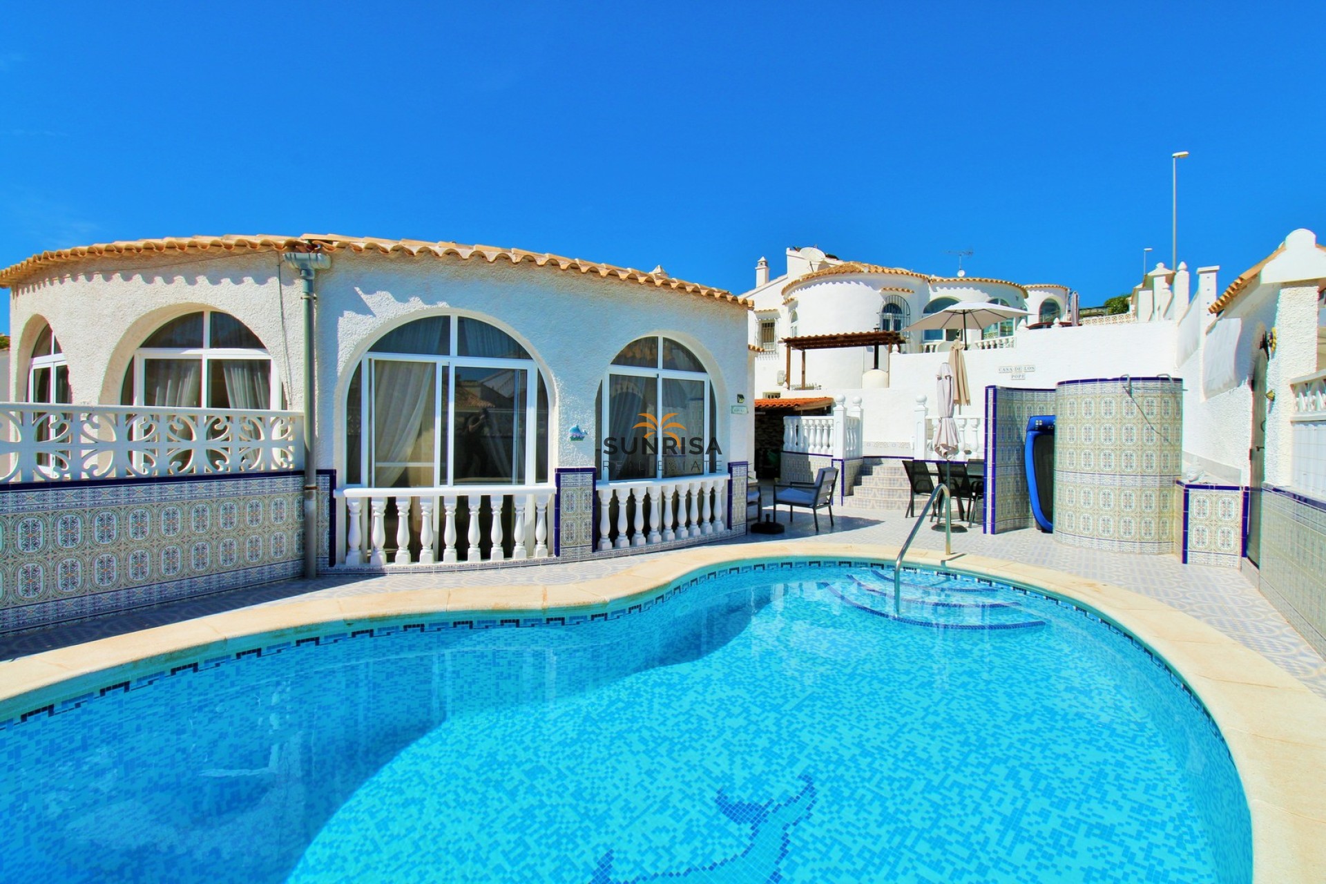 Resale - Villa - Villamartin