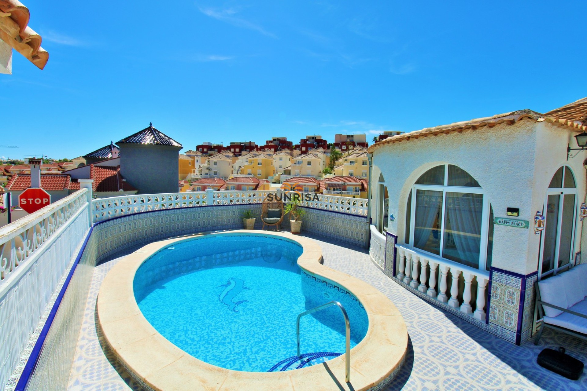 Resale - Villa - Villamartin