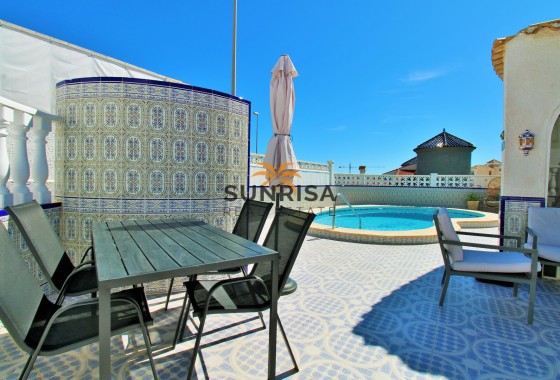 Villa · Revente - Villamartin · Alicante · Espagne