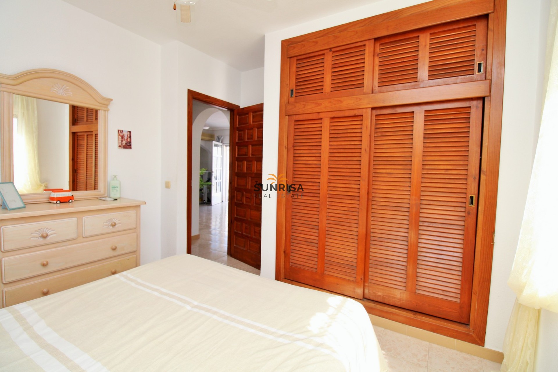 Resale - Villa - Villamartin