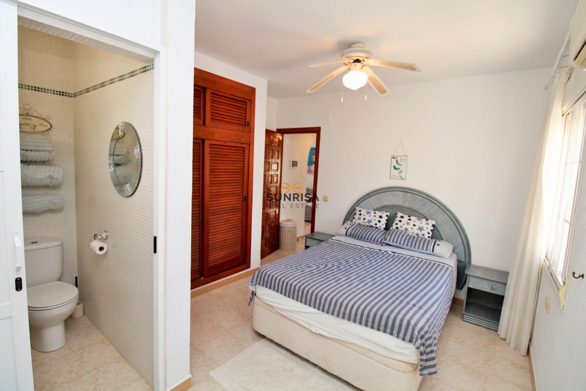 Resale - Villa - Villamartin