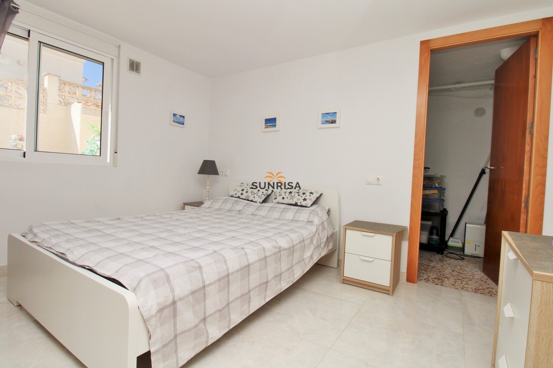 Resale - Villa - Villamartin