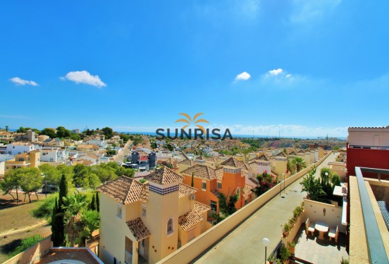 Townhouse · Resale - Villamartin · Alicante · Spain