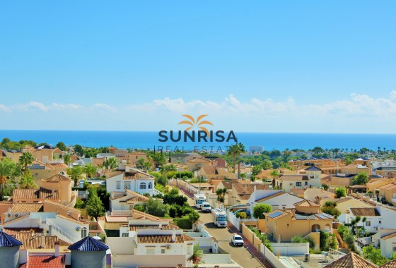 Townhouse · Resale - Villamartin · Alicante · Spain