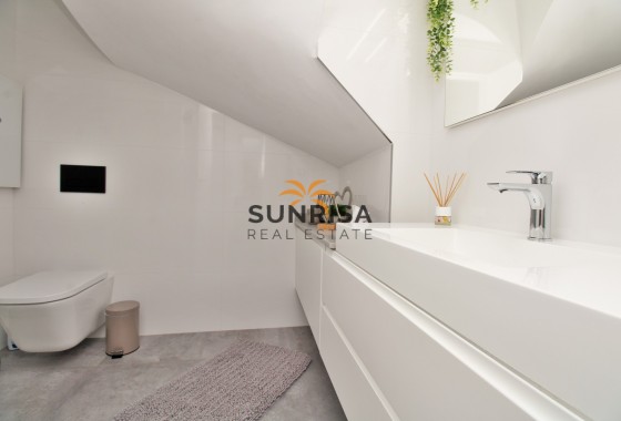 Villa · Reventa - Mil Palmeras · Alicante · España
