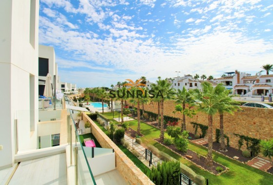 Apartamento · Reventa - Orihuela Costa · PAU 8 · Alicante · España