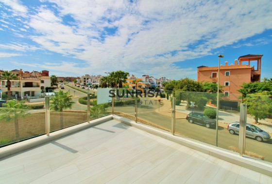 Apartamento · Reventa - Orihuela Costa · PAU 8 · Alicante · España