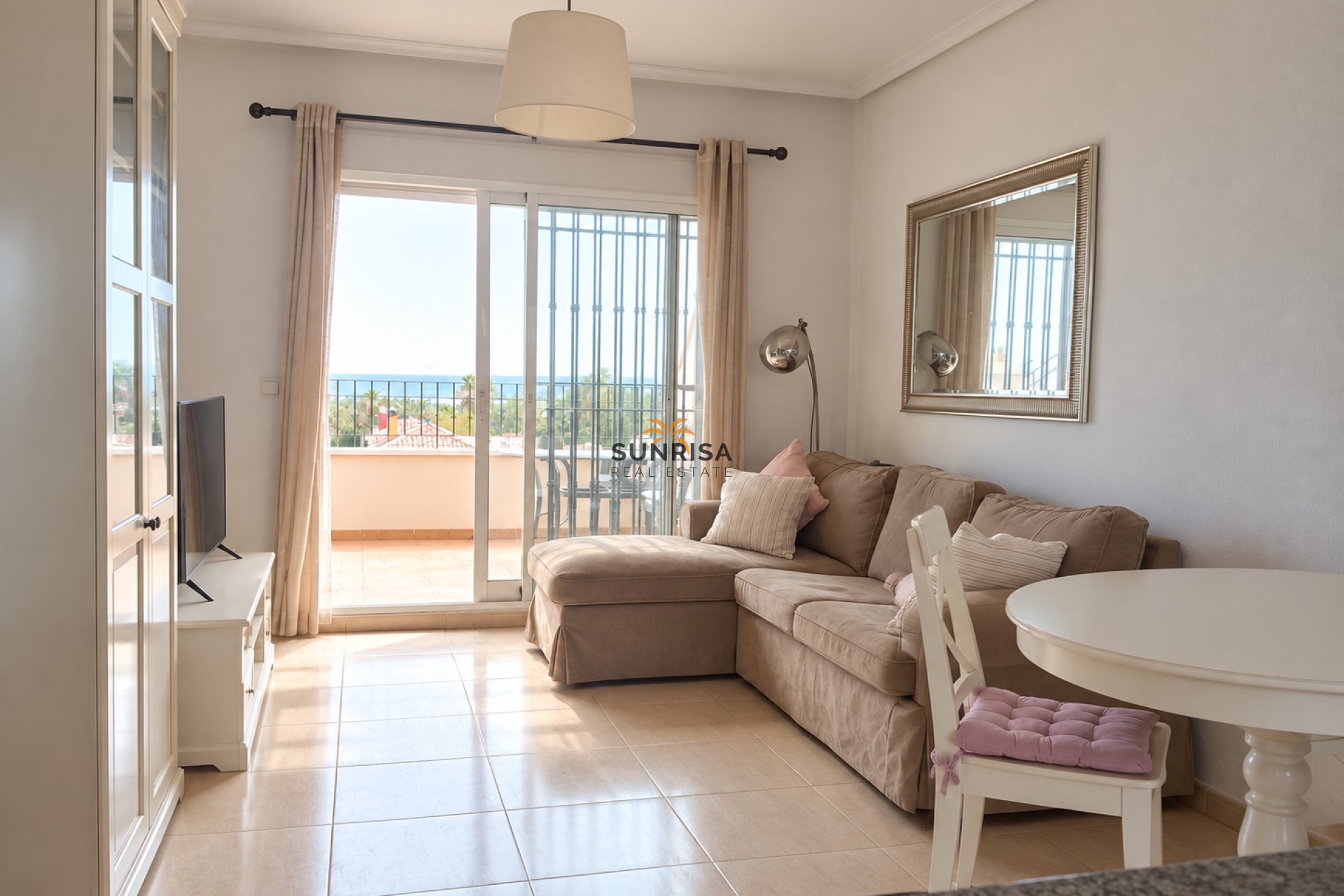 Resale - Apartment - Los Montesinos