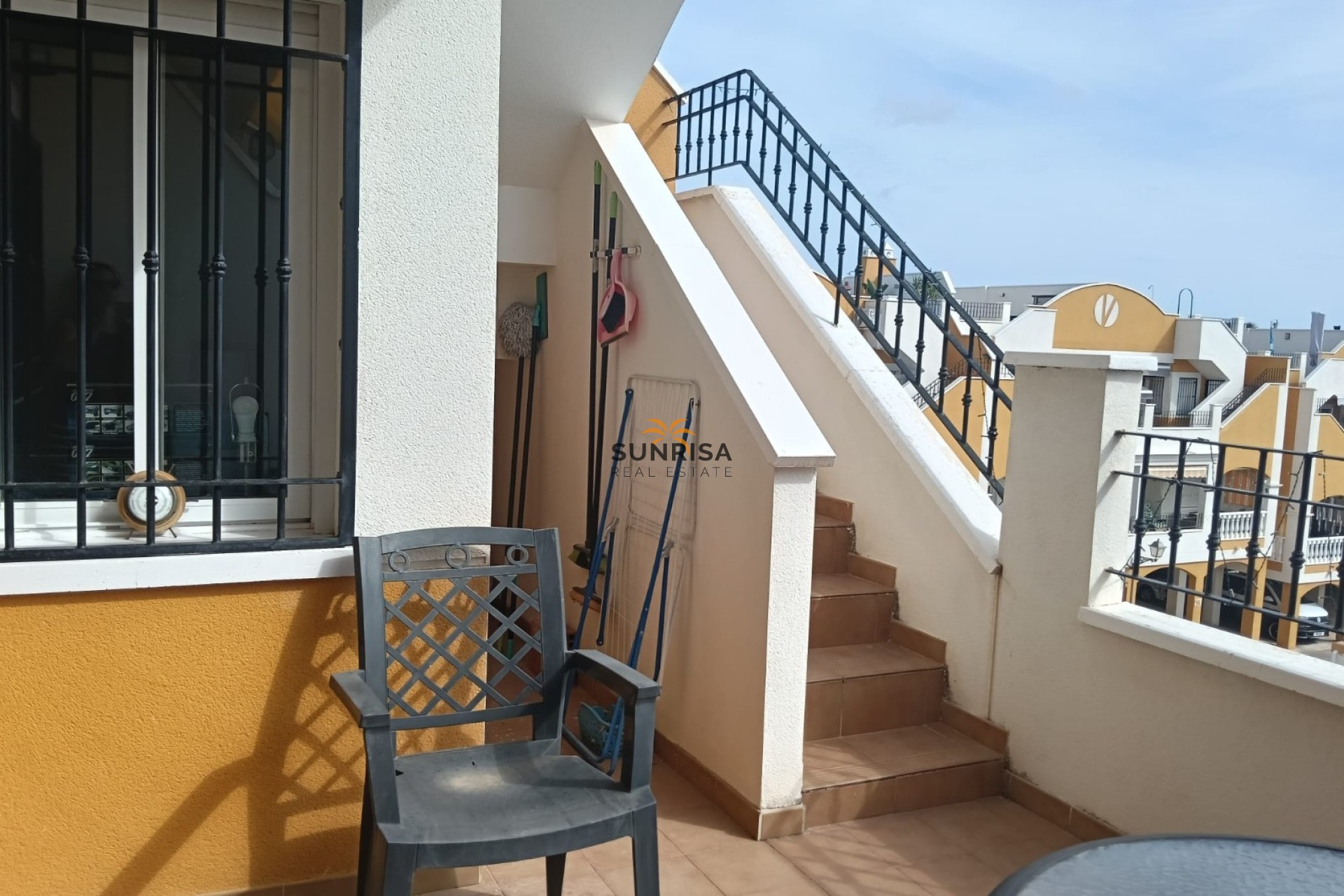 Resale - Apartment - Los Montesinos