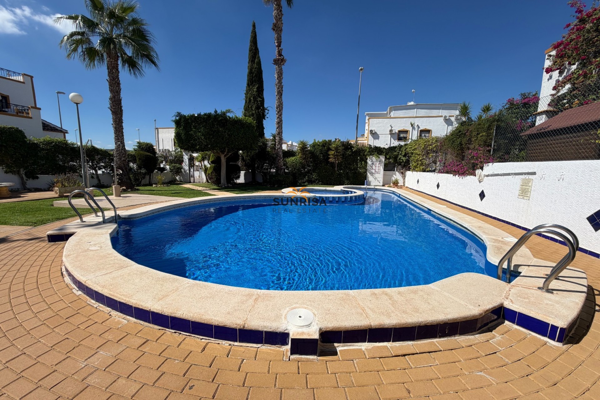 Herverkoop - Herenhuis - Orihuela