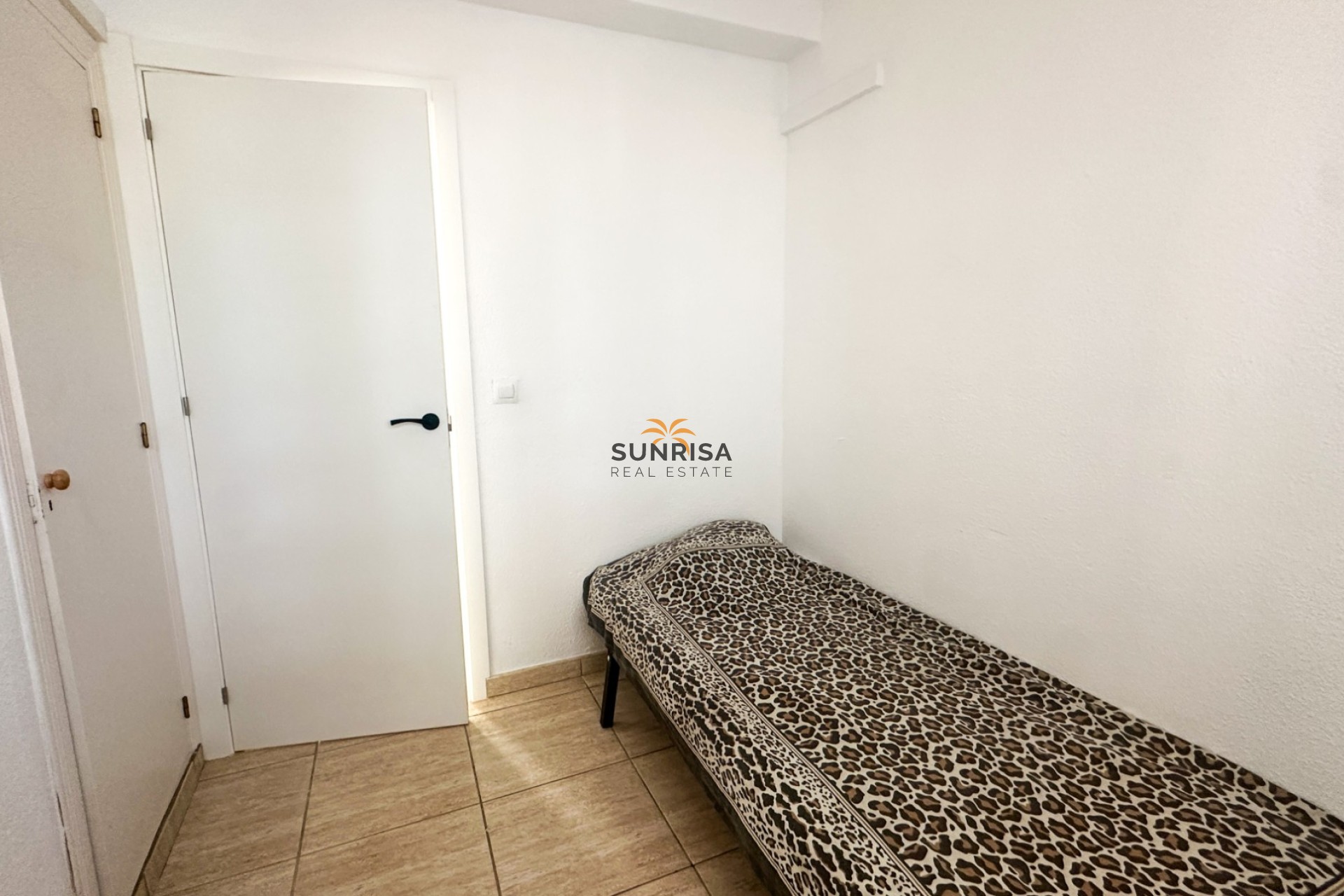 Resale - Apartment - La Zenia