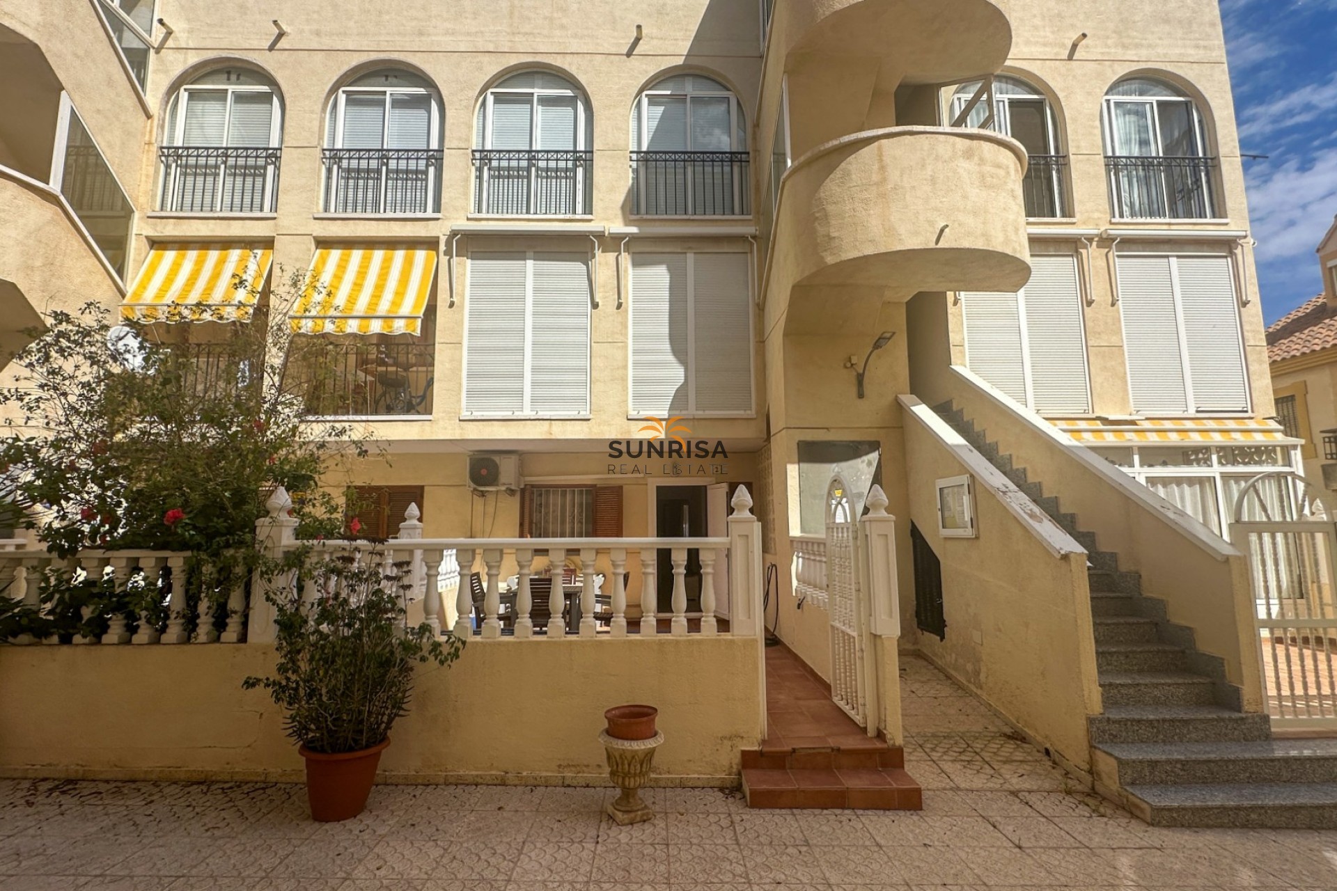 Resale - Apartment - La Zenia