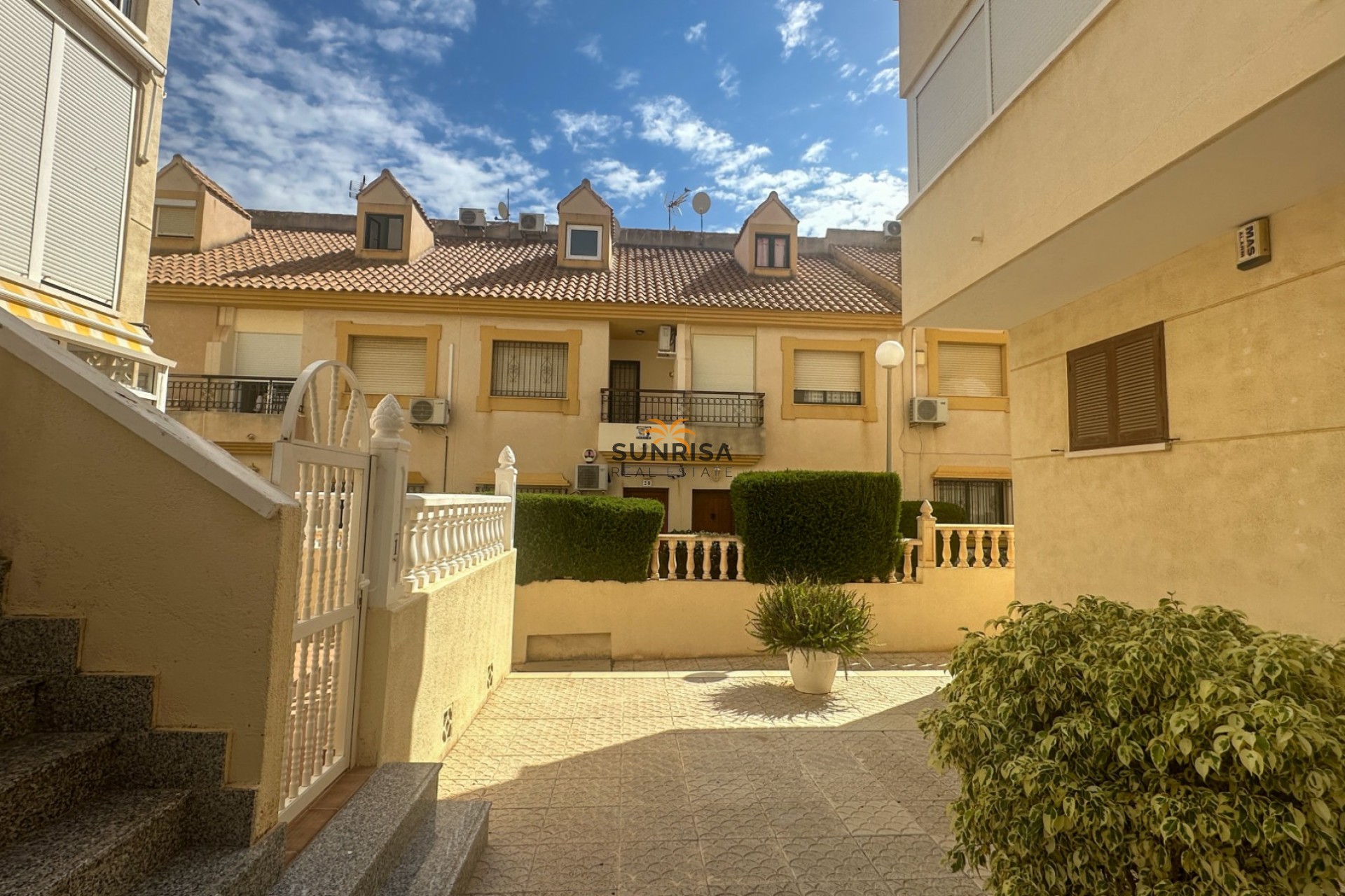 Resale - Apartment - La Zenia