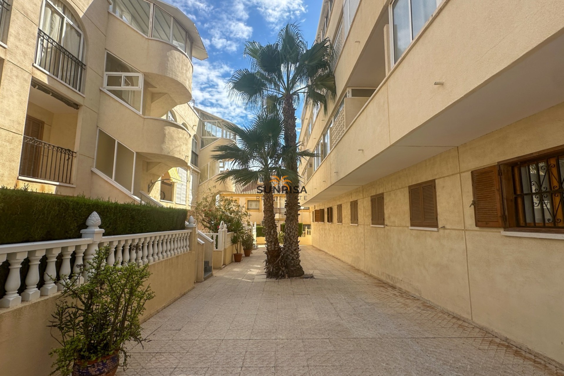 Resale - Apartment - La Zenia
