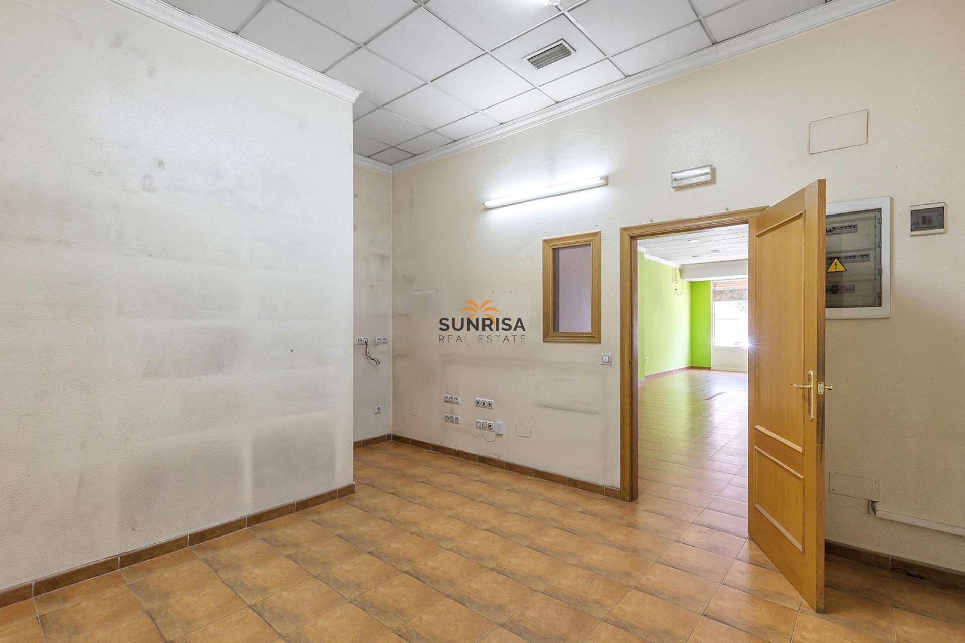 Herverkoop - Bedrijfsruimte - Torrevieja