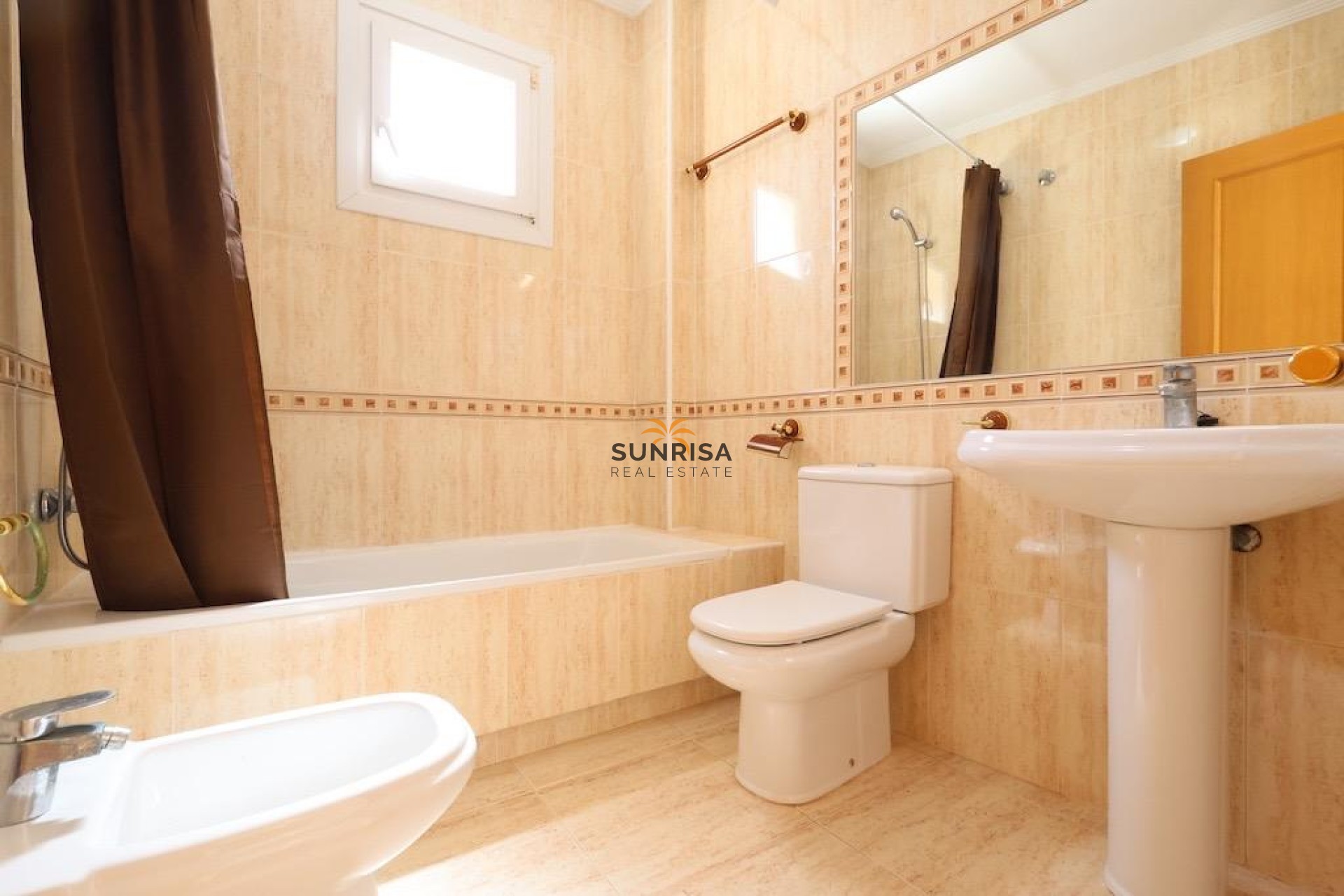 Herverkoop - Twee-onder-een-kapwoning - Orihuela Costa