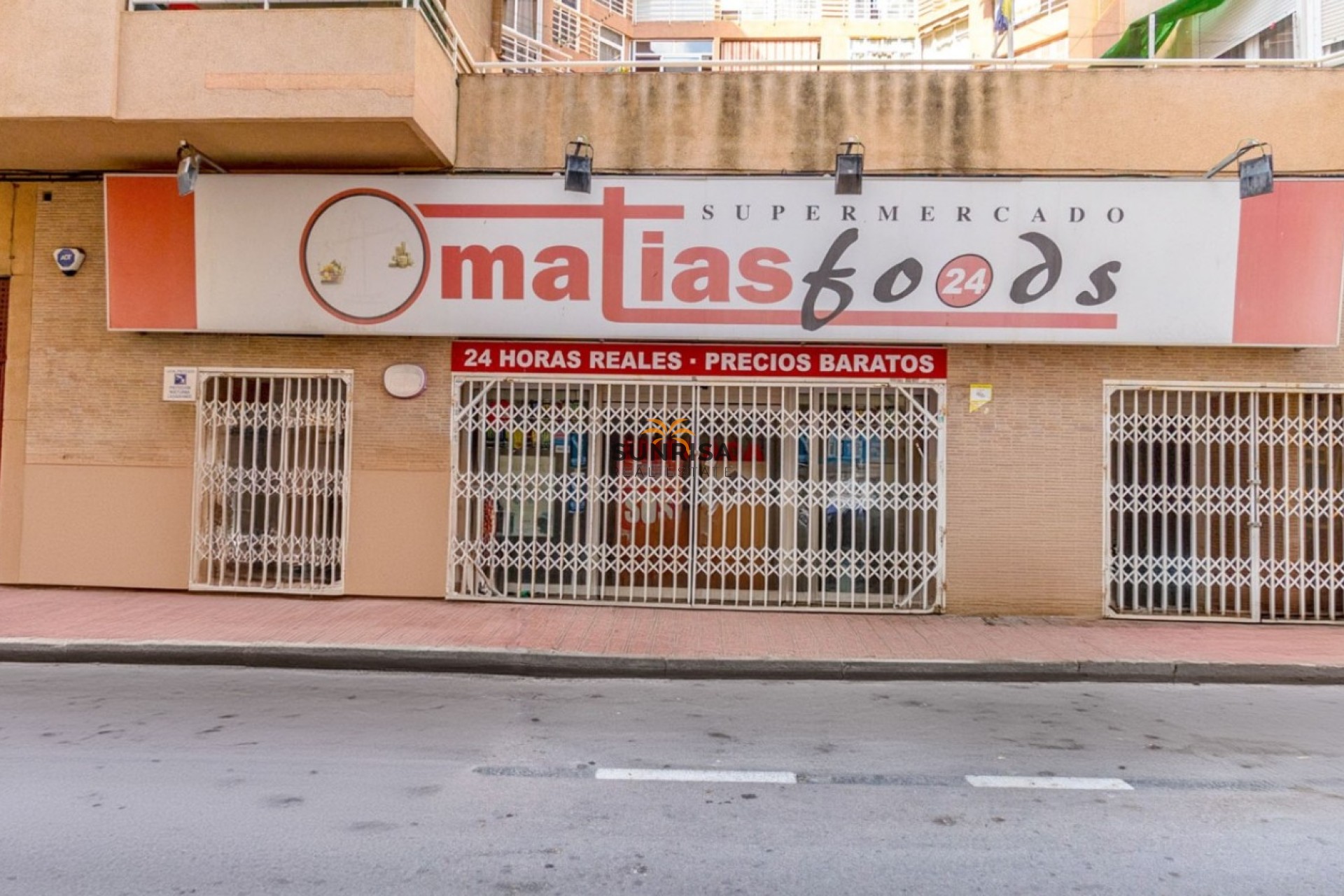 Resale - Commercial premises - Torrevieja
