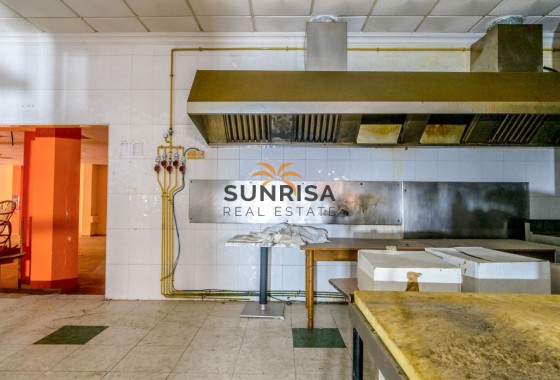 Local comercial · Reventa - Torrevieja · Centro · Alicante · España